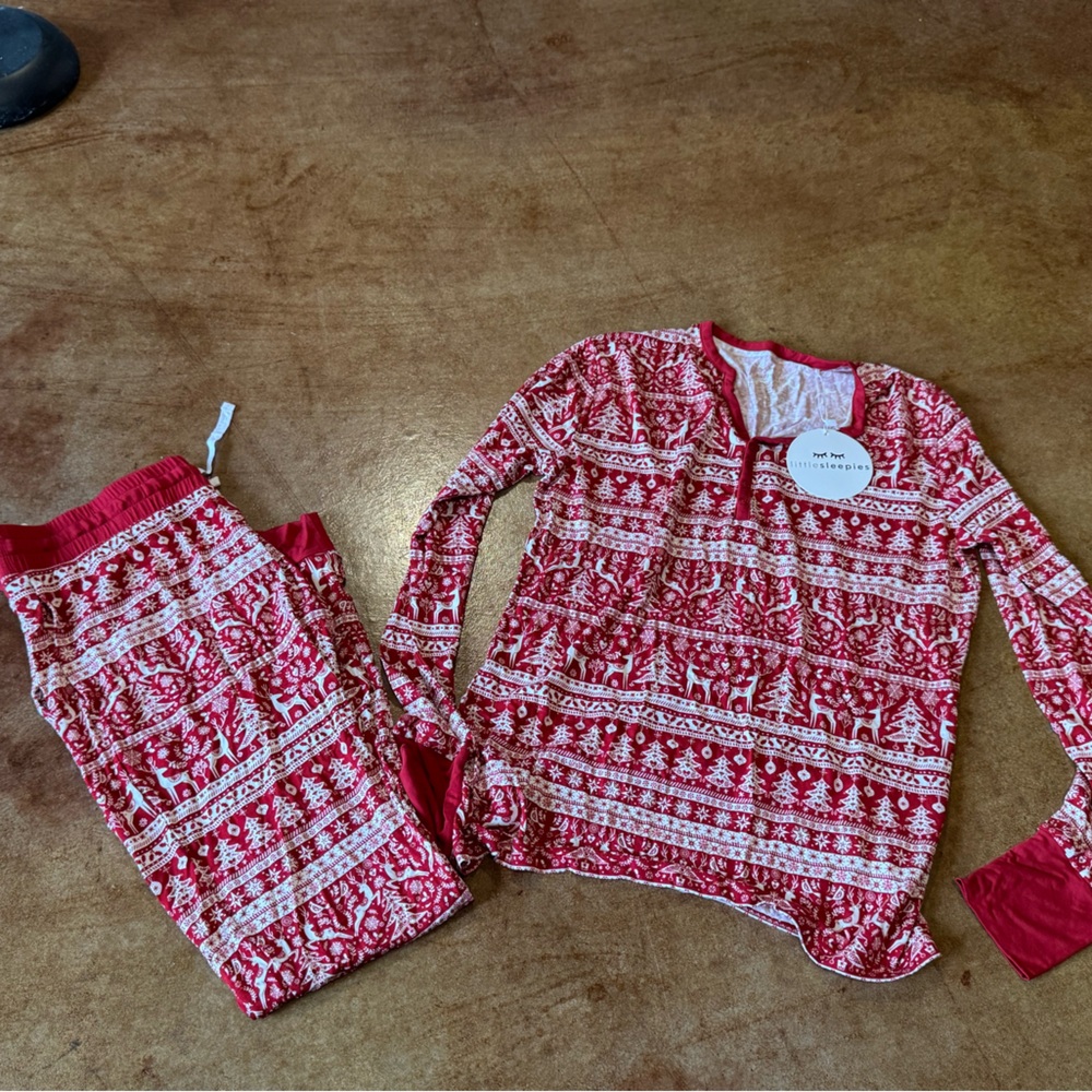 Women’s little sleepies pajama set